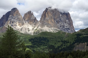 alberi, nuvole, verde, cime, cielo, montagne, montagna, prati, rocce, bianco, tre, roccia, dolomiti, pini, boschi, abeti, paesaggio