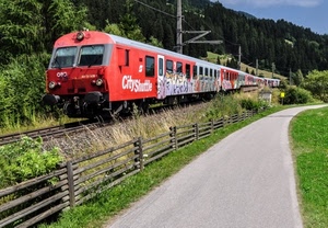 treno, strada, binari, rosso, staccionata, rotaie, ferrovia, erba, locomotore, alberi