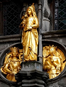 oro, statue, corone, re, regina, scettro, tre, sculture, finestre, corona, statua