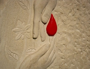mani, goccia, rosso, sangue, bassorilievo, foglie, dita, fiori, scultura, fiore, bianco, due
