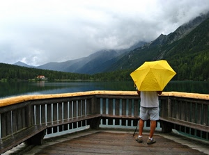lago, ombrello, giallo, montagna, montagne, nuvole, ringhiera