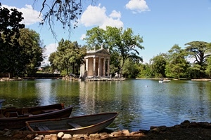 barche, lago, alberi, colonne, tempio, acqua, cielo, nuvole, tempietto, verde, azzurro, piante, stagno, parco, riva, riflesso, riflessi, rami