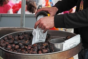 castagne, sacchetto, mani, caldarroste, cibo, marroni, bicchiere, pentolino