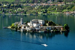 isola, lago, acqua, borgo, barca, campanile, alberi, battello, case