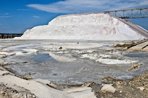 acqua, nuvole, bianco, sale, azzurro, cielo, salina, mucchio, sassi, traliccio, cumulo, mare