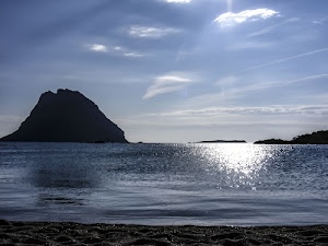 mare, nuvole, acqua, cielo, isola, luccichio, riflesso, spiaggia, onde, sole, sabbia, controluce, scogli, riva, luce, luci, azzurro, montagna, isolotto
