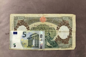cinque, banconote, euro, lire, cinquemila, numeri, soldi, numero, denaro, carta, arco, monete, verde, italia, banconota, carte, lettere, banca