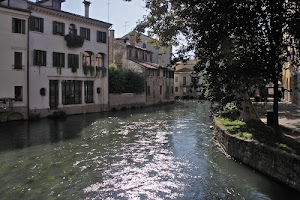 case, acqua, finestre, canale, alberi, fiume, albero, comignolo, cielo, piante, verde, torrente, strada, palazzi, persiane, riflessi, balcone, balconi