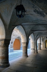 colonne, archi, lampione, portico, portici, strada, lampada, medioevo, pilastri, volta, portone