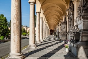colonne, portico, archi, cimitero, tombe, statue, ombre, ombra, portici, prospettiva