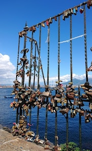 lucchetti, mare, nuvole, cielo, ferro, sbarre, acqua, ringhiera, inferriata, azzurro, lucchetto, verde, molti, lago, metallo, montagne