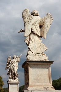 ali, angeli, statue, cielo, due, nuvole, lancia, alberi, marmo, scritte, lapide, bianco