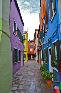 colori, vicolo, case, strada, piante, multicolore, finestre, vasi, cielo