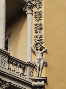 balcone, statua, donna, colonne, fiori, liberty, colonna, balaustra