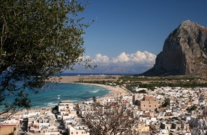 mare, nuvole, panorama, spiaggia, albero, case, cielo, roccia, alberi, borgo, città, montagna, foglie, paese, monte, golfo, acqua, rami