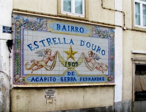 angeli, stella, insegna, finestre, data, piastrelle, muro, azzurro, scritta, maioliche, casa, anno, numeri, mosaico, palazzo, mattonelle, blu, ceramica, parete