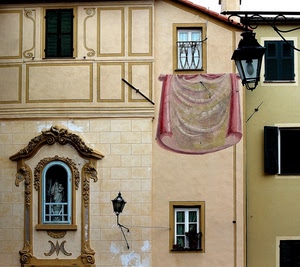 meridiana, finestre, edicola, lampione, statua, palazzo, lampioni, madonna, muro