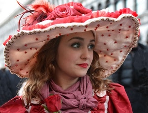 cappello, donna, rosso, rosa, occhi, capelli, bocca, rossetto, piume, labbra, rose, viso, fiori, naso, bionda, volto, bianco, carnevale