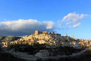 nuvole, cielo, case, panorama, borgo, strada, collina, paese, cupola, città, paesaggio, azzurro, palazzi