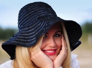 cappello, donna, mani, sorriso, occhi, bocca, ragazza, bionda, nero, capelli, viso