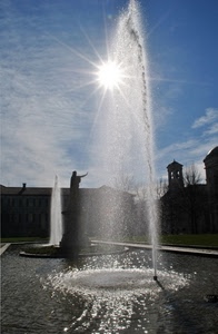 fontana, acqua, sole, controluce, statua, zampillo, getto