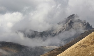 nuvole, montagne, montagna, nebbia, roccia, bianco, rocce, cime, prato, cima, maltempo