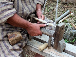 legno, mani, attrezzi, artigiano, artigianato, tornio, falegname, tunica