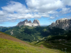 nuvole, panorama, montagne, verde, montagna, prati, valle, cime, prato, dolomiti, monti, alberi
