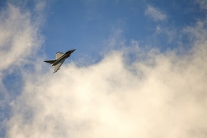 aereo, nuvole, cielo, azzurro, ali, jet, caccia, volo, volare, bianco