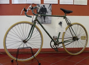 ruote, bicicletta, raggi, pedali, catena, sella, manubrio, fotografia, bici, bianco, muro, sellino, corsa, foto
