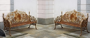 panchine, ferro, due, oro, angolo, divani, pavimento, palazzo
