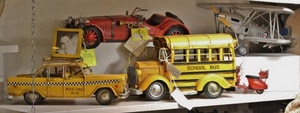 giocattoli, giallo, vespa, aereo, taxi, automobile, modellini, rosso, auto, automobili, motocicletta, scuolabus, autobus