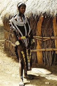 capanna, donna, bracciali, paglia, ragazza, nera, vestito, indigena, africa, africana