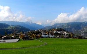 montagne, panorama, nuvole, cielo, prato, paese, verde, campi, prati, borgo, paesaggio