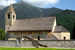 chiesa, campanile, montagna, cannone, tetto, ruota, affreschi, alberi