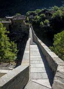 ponte, alberi, case, paese, verde, pietra, roccia, prospettiva
