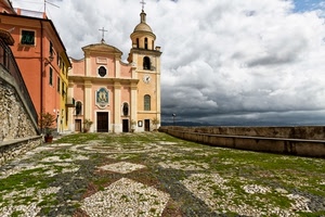 chiesa, campanile, nuvole, piazza, cielo, selciato, croci, rosa, orologio, piazzale