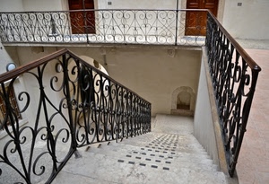 porte, scala, ringhiera, gradini, pianerottolo, arco, ferro, corrimano, scalini, balaustra, marmo, bianco, scalinata, inferriata, balcone, interno