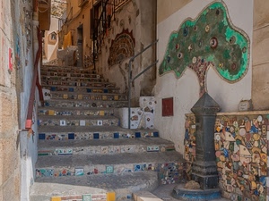 fontana, scalinata, scala, gradini, multicolore, murales, piastrelle, salita
