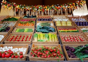 pomodori, rosso, verde, cassette, carote, verdura, ortaggi, mercato, aglio, carciofi, giallo, cipolle, melanzane, casse, verdure, foglie, frutta, colori, multicolore