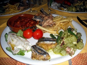 cibo, pesce, piatto, pomodori, patate, verdure