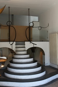 scala, bianco, ringhiera, archi, gradini, nero, scale, termosifone, arco, vetro, scalini, cerchi, interno